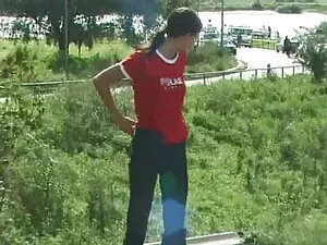 熱い女性のスインガーは本当に自分自身を性 ...