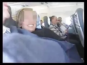 プールの近くの繊細な土壌 アダルト ビデ ...