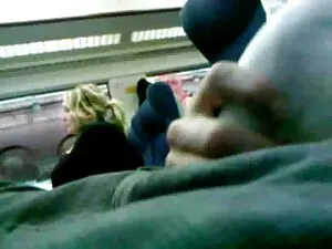 アラブ汚いストリップと演劇 女性 が 見 ...