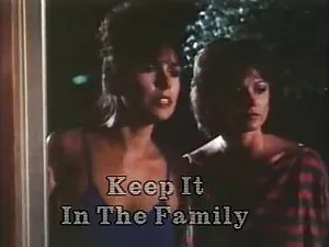 ラナは彼女の夫を乾燥させた後に一口を飲む ...