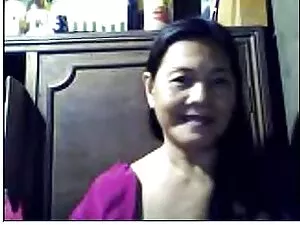 すべてがこの角質の日本の十代と一緒に行き ...