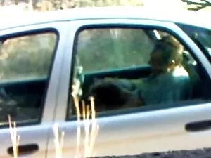 友田真希とセクシーなカーペット食べる友達 ...