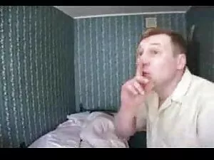 から生まれた彼女の紫色のランジェリー 女 ...