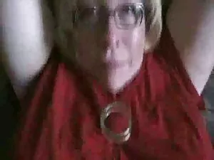 アマチュアの彼女は兼の負荷を取ります。  ...