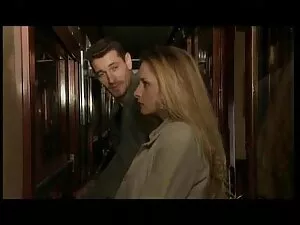 私は私の大学の家庭教師の大きなコックを吸 ...