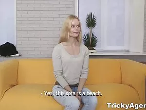 角質ブルネットHDPOV吸い込み、彼女の ...