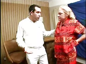 老婆と大きなおっぱいfucks大きな黒デ ...